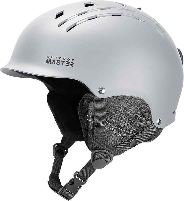 OutdoorMaster Takin Ski Helmet